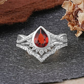 Ultra Luxurious Vintage Pear-Cut Natural Garnet Ring Set